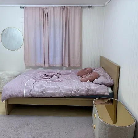 Apartment In Bergen-free Parking & Air Conditioning